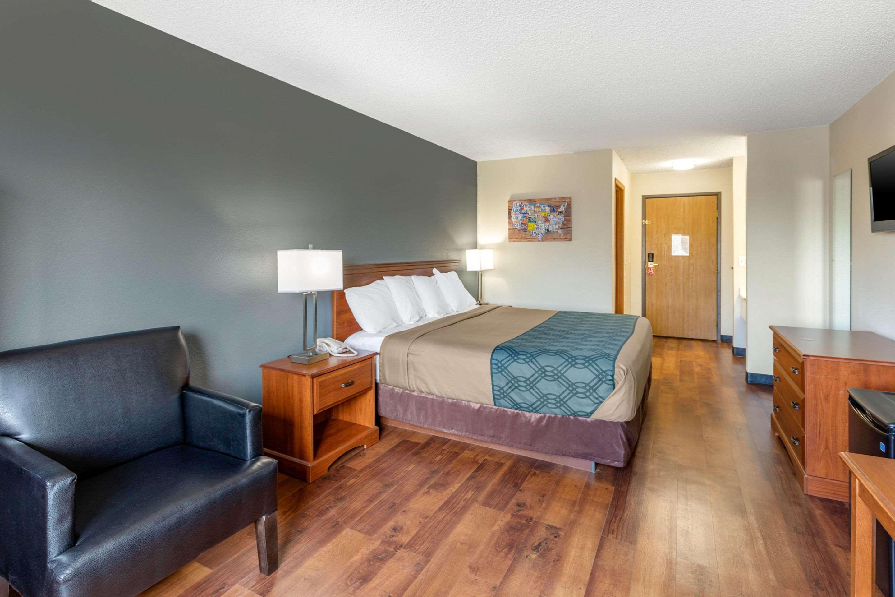 Econo Lodge Firestone Buitenkant foto